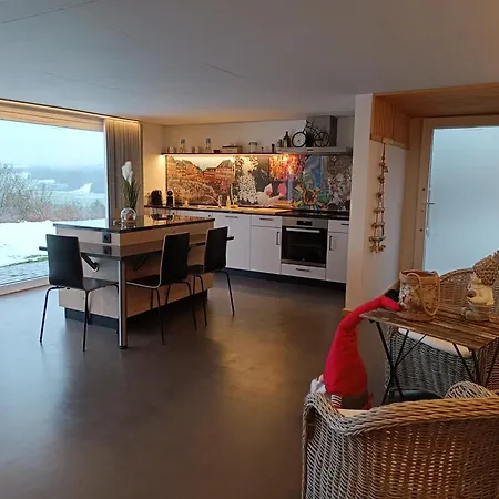 Le Repaire Du Nez Rouge *